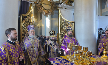 Patriarch Kirill congratulates Metropolitan Hilarion of Volokolamsk on the 10th anniversary of his service as DECR chairman