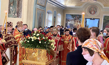 On commemoration day of St. Catherine, Metropolitan Hilarion of Volokolamsk officiated at the Church of St. Catherine the Great Martyr In-the-Fields the representation of the Orthodox Church in America
