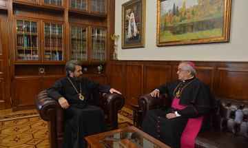 Metropolitan Hilarion of Volokolamsk meets with new Apostolic Nuncio in the Russian Federation