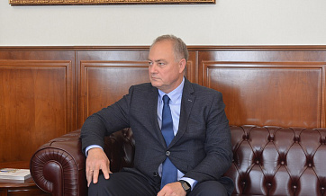 DECR chairman meets with newly appointed Russia’s Ambassador to Lebanon