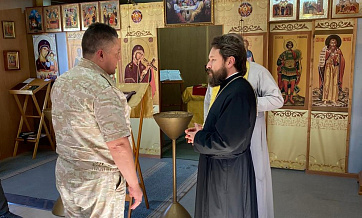 Metropolitan Hilarion of Volokolamsk meets with Russian military in Syria