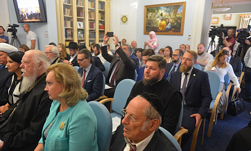 Metropolitan Hilarion speaks at interfaith conference devoted to the protection of family values