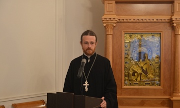 Metropolitan Hilarion chairs a meeting of the Inter-Council Presence commission on theology and theological education