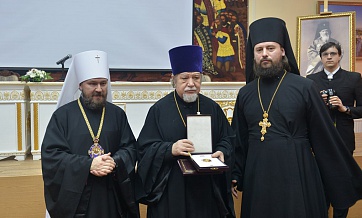 Metropolitan Hilarion presides over annual grand meeting at St. Nicholas Seminary in Ugresha, Moscow Region, and opens a conference dedicated to St. Nicholas of Japan