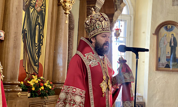 On commemoration day of St. Catherine, Metropolitan Hilarion of Volokolamsk officiated at the Church of St. Catherine the Great Martyr In-the-Fields the representation of the Orthodox Church in America