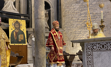 Metropolitan Hilarion celebrates Divine Liturgy on the relics of St. Nicholas the Wonderworker in Bari