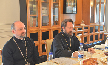 Metropolitan Hilarion meets with Archbishop of Warsaw Cardinal Kazimierz Nycz